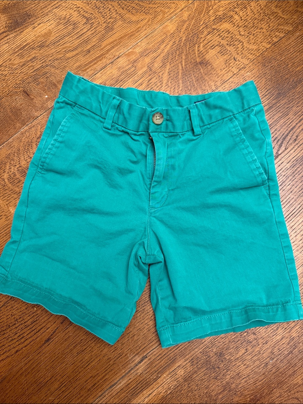 Vineyard Vines Greeb Shorts